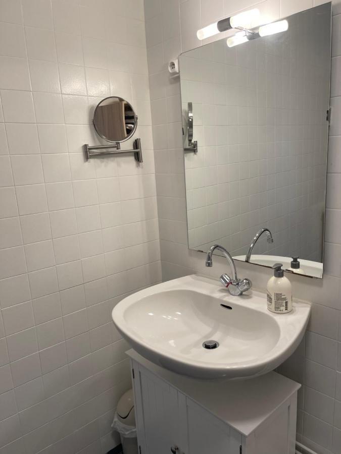 Appartement T4 70M2 - Meuble - Centre Ville - Proche Thermes Лон-ле-Соньє Екстер'єр фото