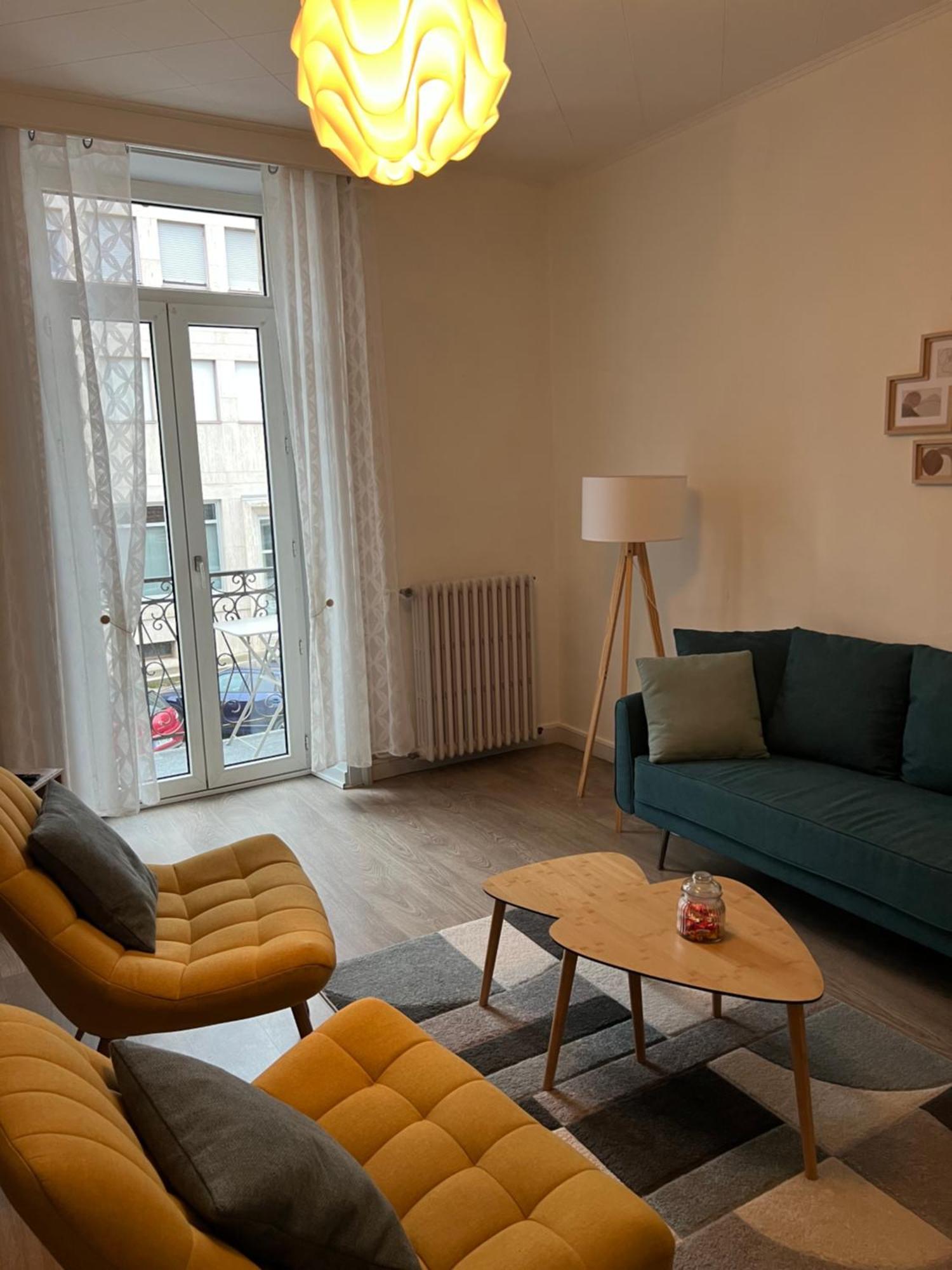 Appartement T4 70M2 - Meuble - Centre Ville - Proche Thermes Лон-ле-Соньє Екстер'єр фото